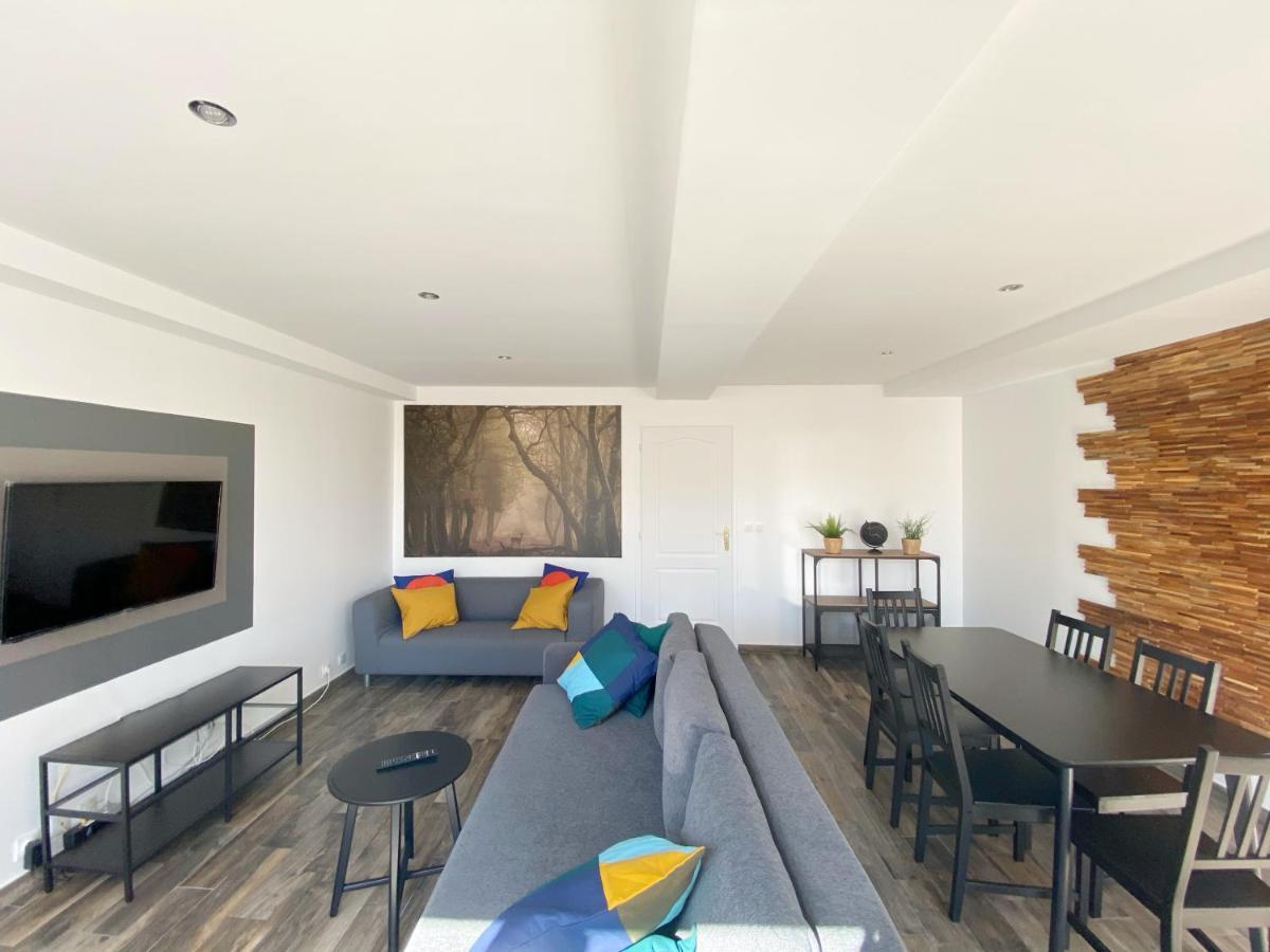 22 Chic & Cosy Grand Appart 92M2 Parking Gratuit Hypercentre Netflix Saint-Etienne  Bagian luar foto