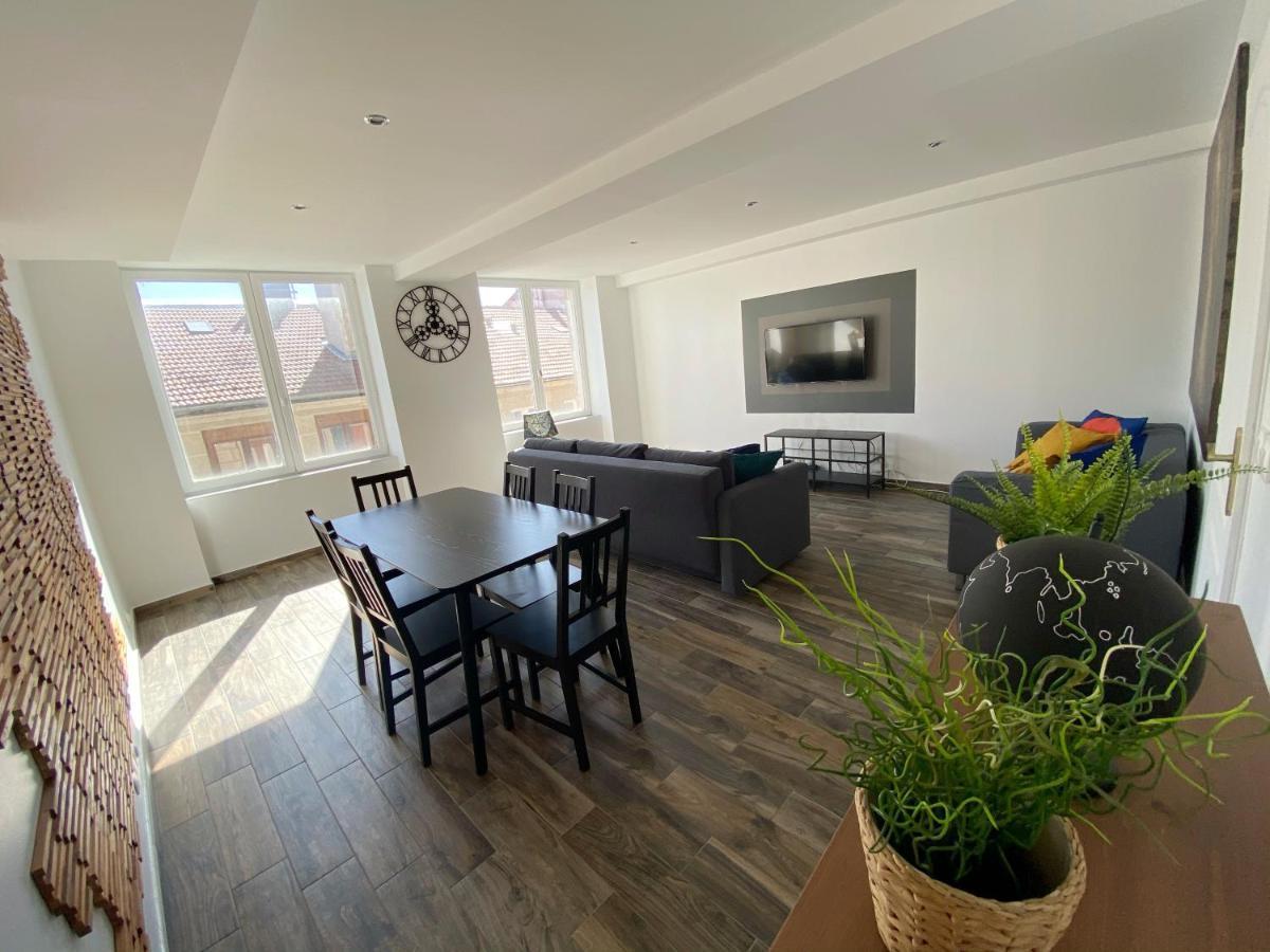 22 Chic & Cosy Grand Appart 92M2 Parking Gratuit Hypercentre Netflix Saint-Etienne  Bagian luar foto