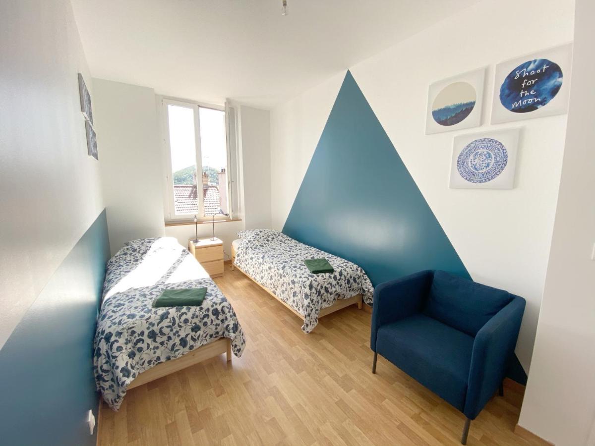 22 Chic & Cosy Grand Appart 92M2 Parking Gratuit Hypercentre Netflix Saint-Etienne  Bagian luar foto