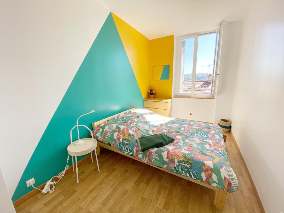 22 Chic & Cosy Grand Appart 92M2 Parking Gratuit Hypercentre Netflix Saint-Etienne  Bagian luar foto