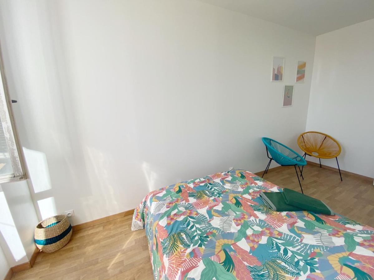 22 Chic & Cosy Grand Appart 92M2 Parking Gratuit Hypercentre Netflix Saint-Etienne  Bagian luar foto