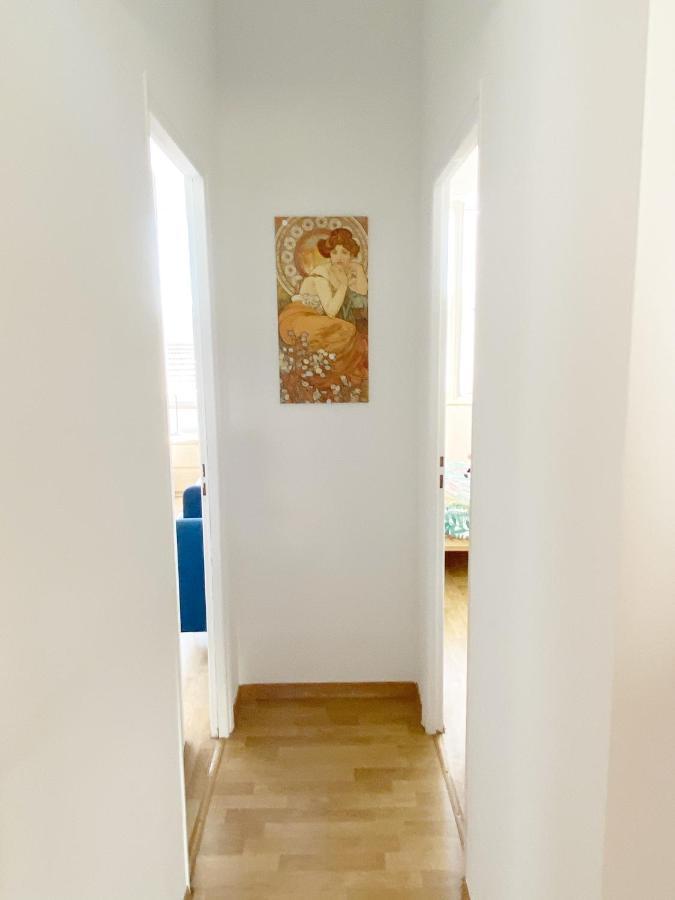22 Chic & Cosy Grand Appart 92M2 Parking Gratuit Hypercentre Netflix Saint-Etienne  Bagian luar foto